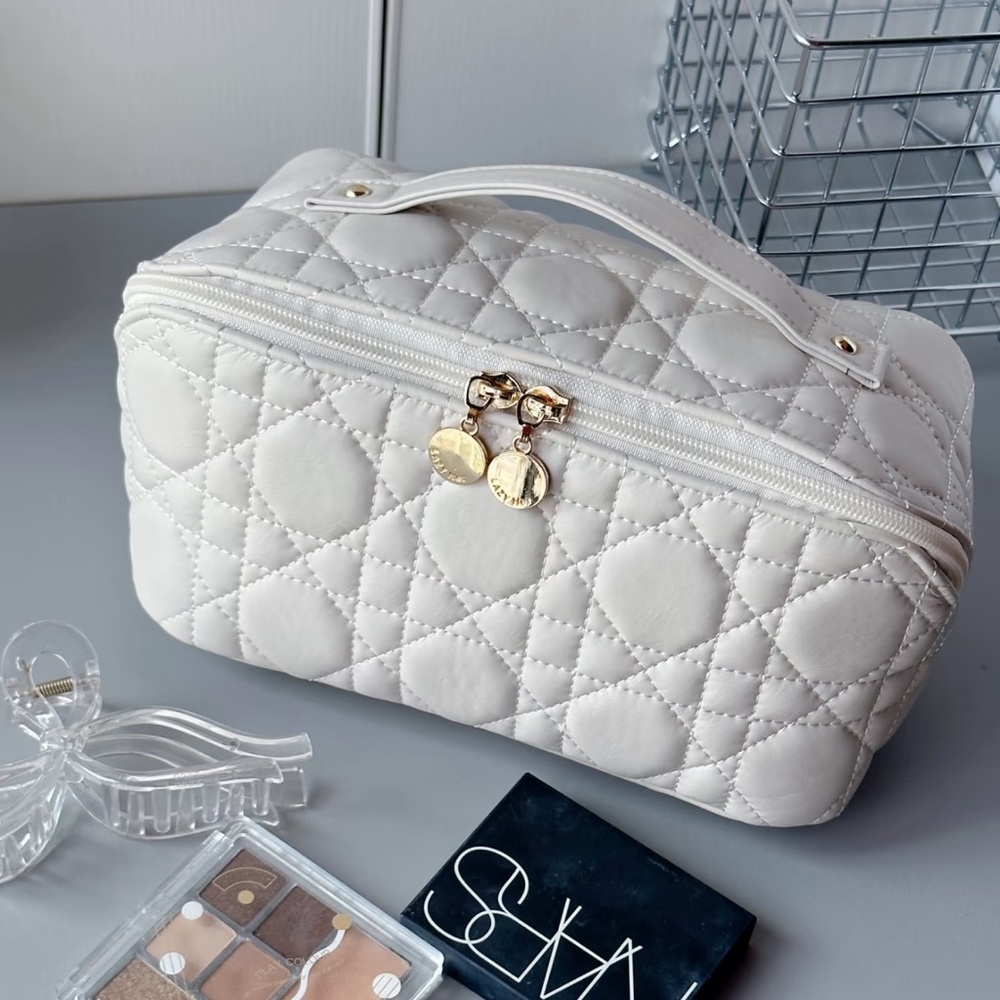 Boutique PU Leather Diamond-patterned cosmetic makeup Bag